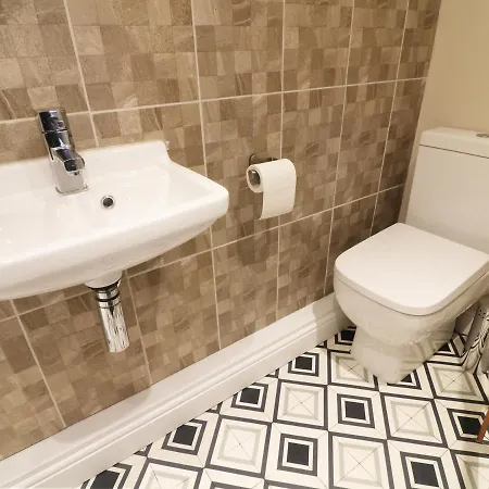 Shepherd's Crook Apartment *