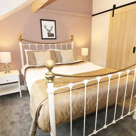 Shepherd's Crook Apartment